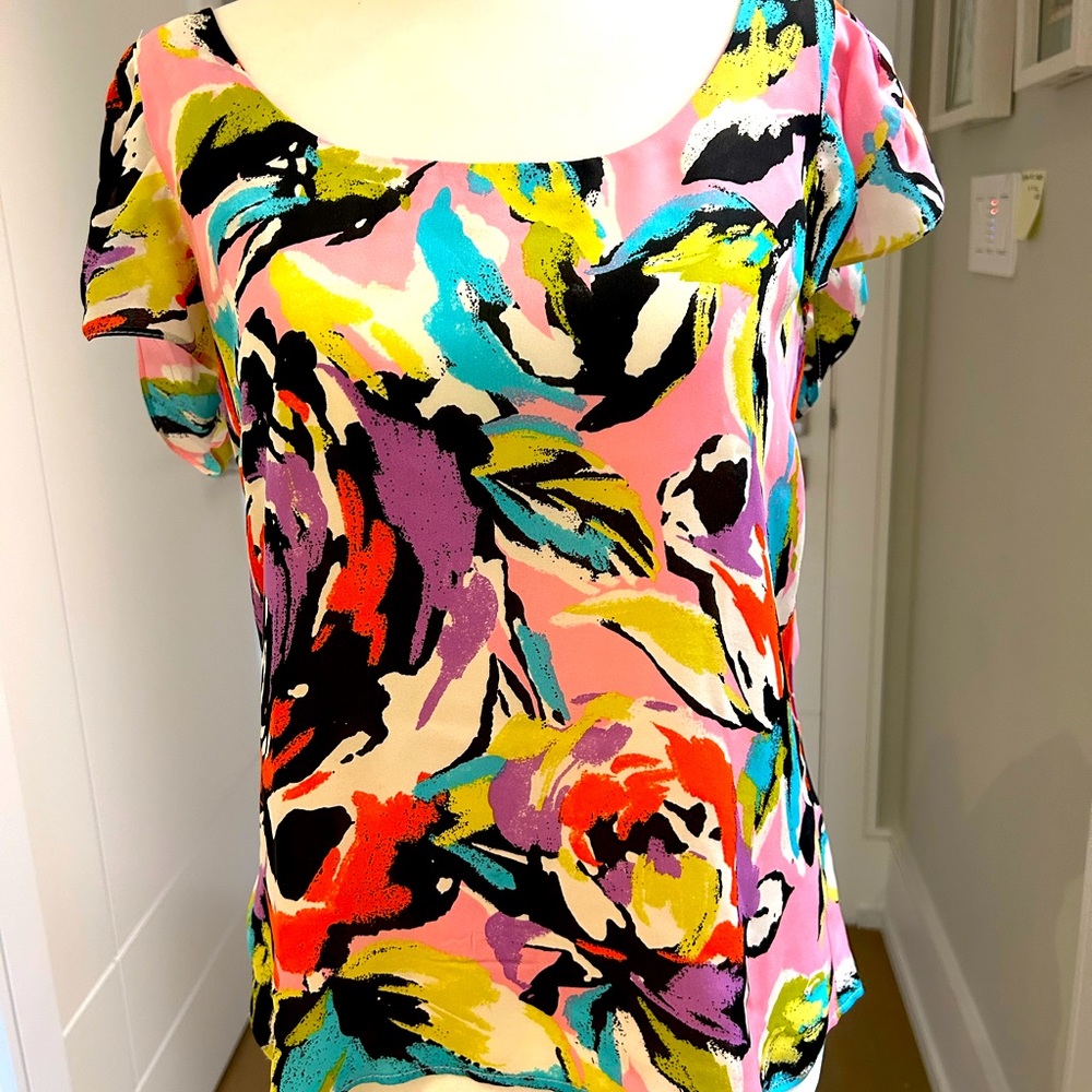 Corey Lyn Calter fully lined, silk floral shirt.
